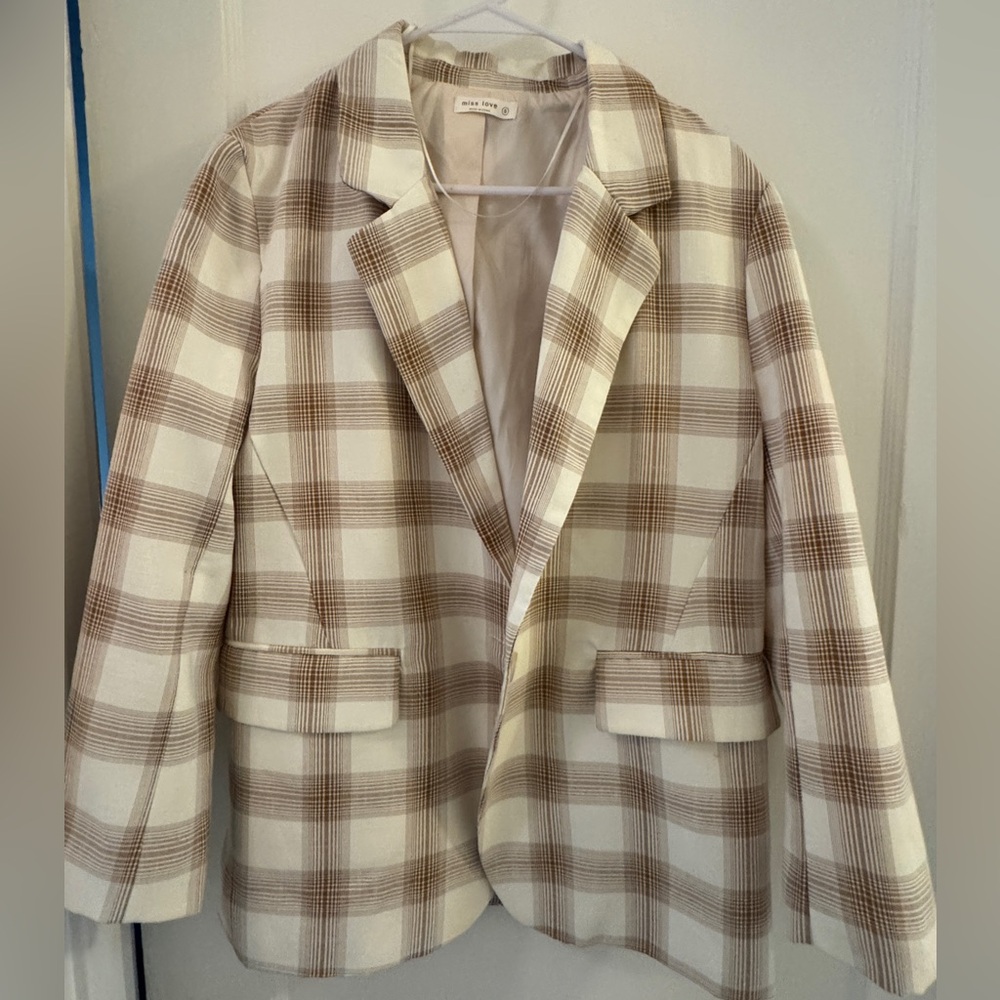 Miss Love Plaid Blazer in Cream and Brown